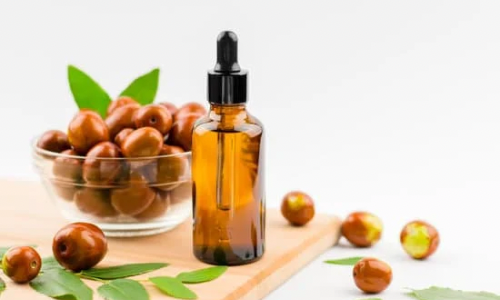 Unlocking the Benefits of Jojoba Oil in Beard Grooming Products